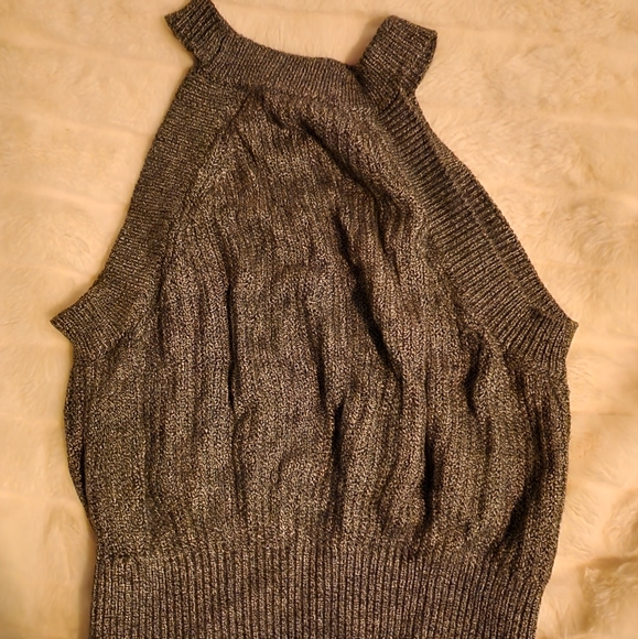 Crop Top - Picture 2 of 2